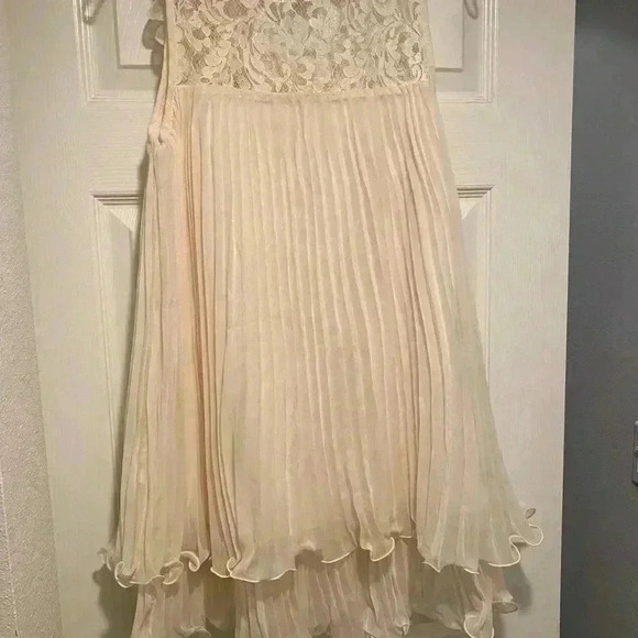 Umgee Women’s Lace Ruffles Sleeveless Elegant Party Loose Cream Mini Dress NEW - Picture 14 of 14